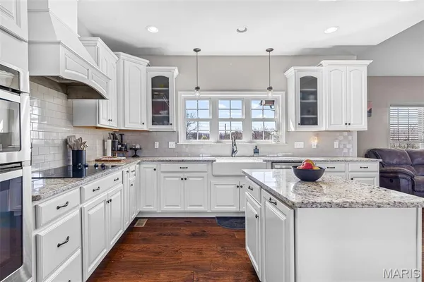 $849,900 | 5909 Feezor Road, Farmington, MO 63640