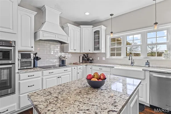 $849,900 | 5909 Feezor Road, Farmington, MO 63640