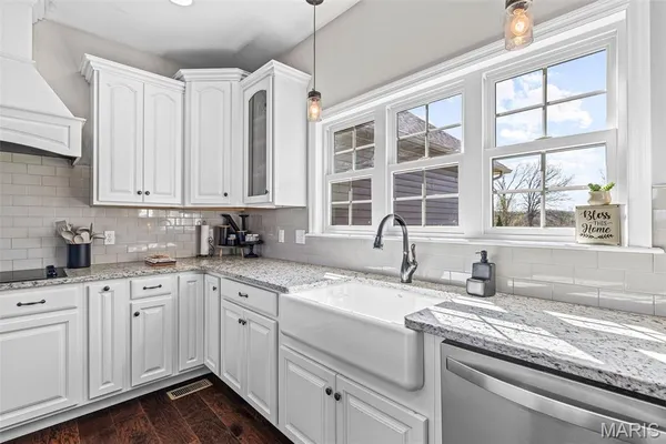 $849,900 | 5909 Feezor Road, Farmington, MO 63640