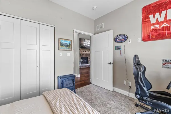 $849,900 | 5909 Feezor Road, Farmington, MO 63640