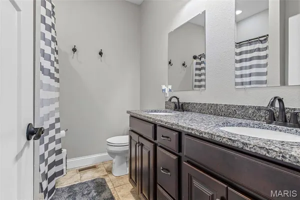 $849,900 | 5909 Feezor Road, Farmington, MO 63640