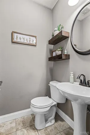 $849,900 | 5909 Feezor Road, Farmington, MO 63640