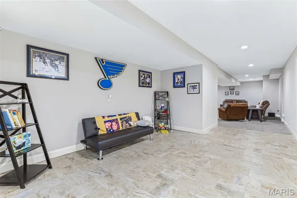 $849,900 | 5909 Feezor Road, Farmington, MO 63640