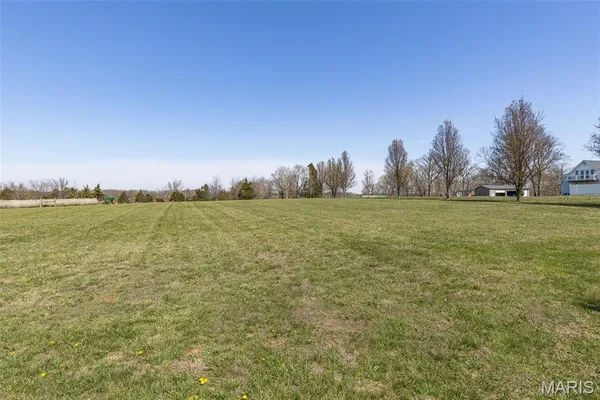 $849,900 | 5909 Feezor Road, Farmington, MO 63640
