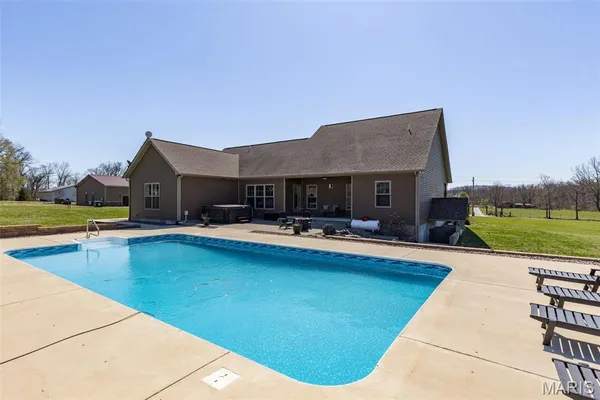 $849,900 | 5909 Feezor Road, Farmington, MO 63640