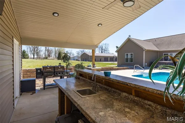 $849,900 | 5909 Feezor Road, Farmington, MO 63640