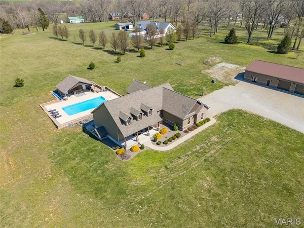 $849,900 | 5909 Feezor Road, Farmington, MO 63640