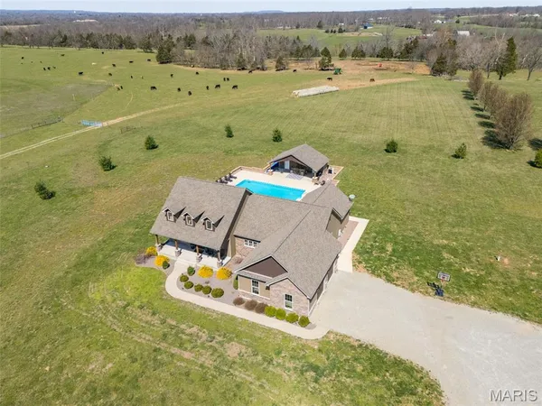 $849,900 | 5909 Feezor Road, Farmington, MO 63640