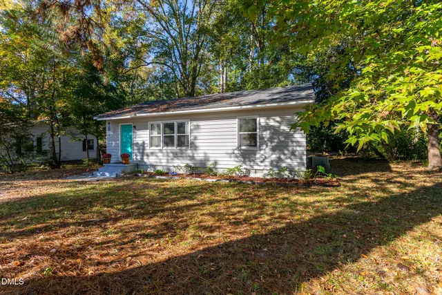 $215,000 | 10222 South Chestnut Street, Middlesex, NC 27557