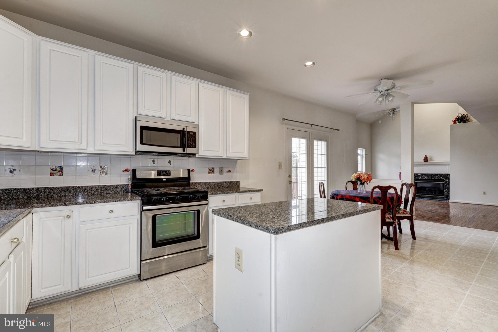 13812 Rockingham Road Germantown, MD 20874 - Photo 17 of 66 Gallery Image 17