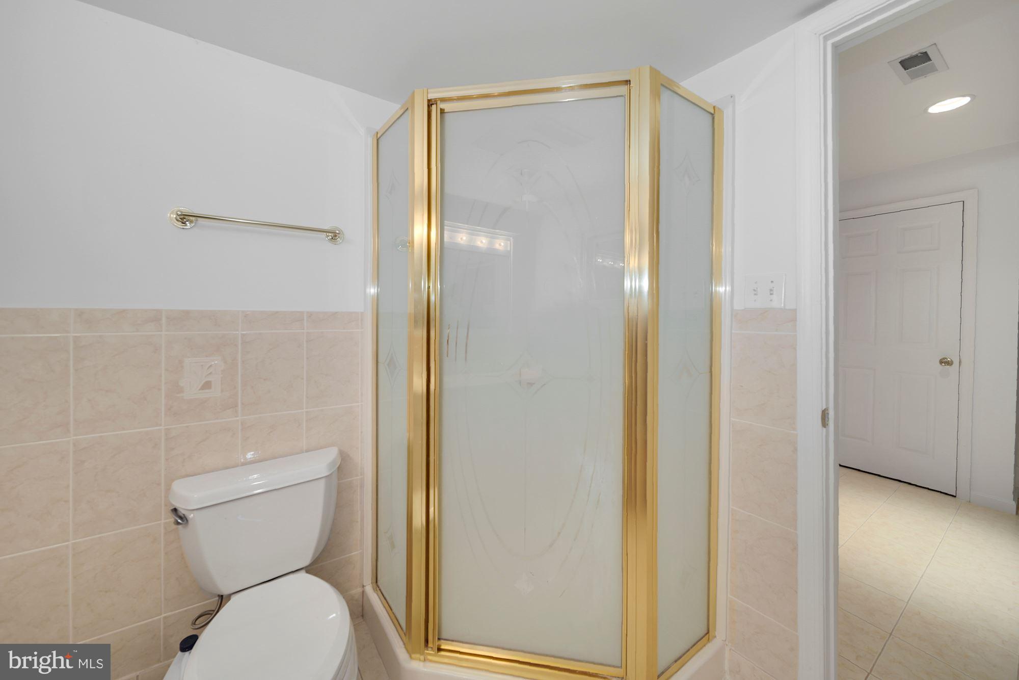 13812 Rockingham Road Germantown, MD 20874 - Photo 32 of 66 Gallery Image 32