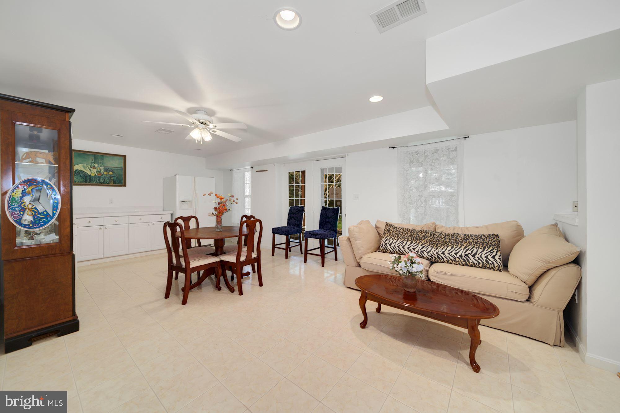 13812 Rockingham Road Germantown, MD 20874 - Photo 43 of 66 Gallery Image 43