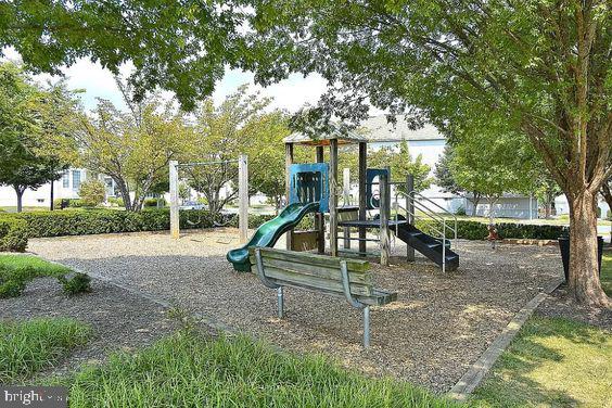 13812 Rockingham Road Germantown, MD 20874 - Photo 54 of 66 community playground