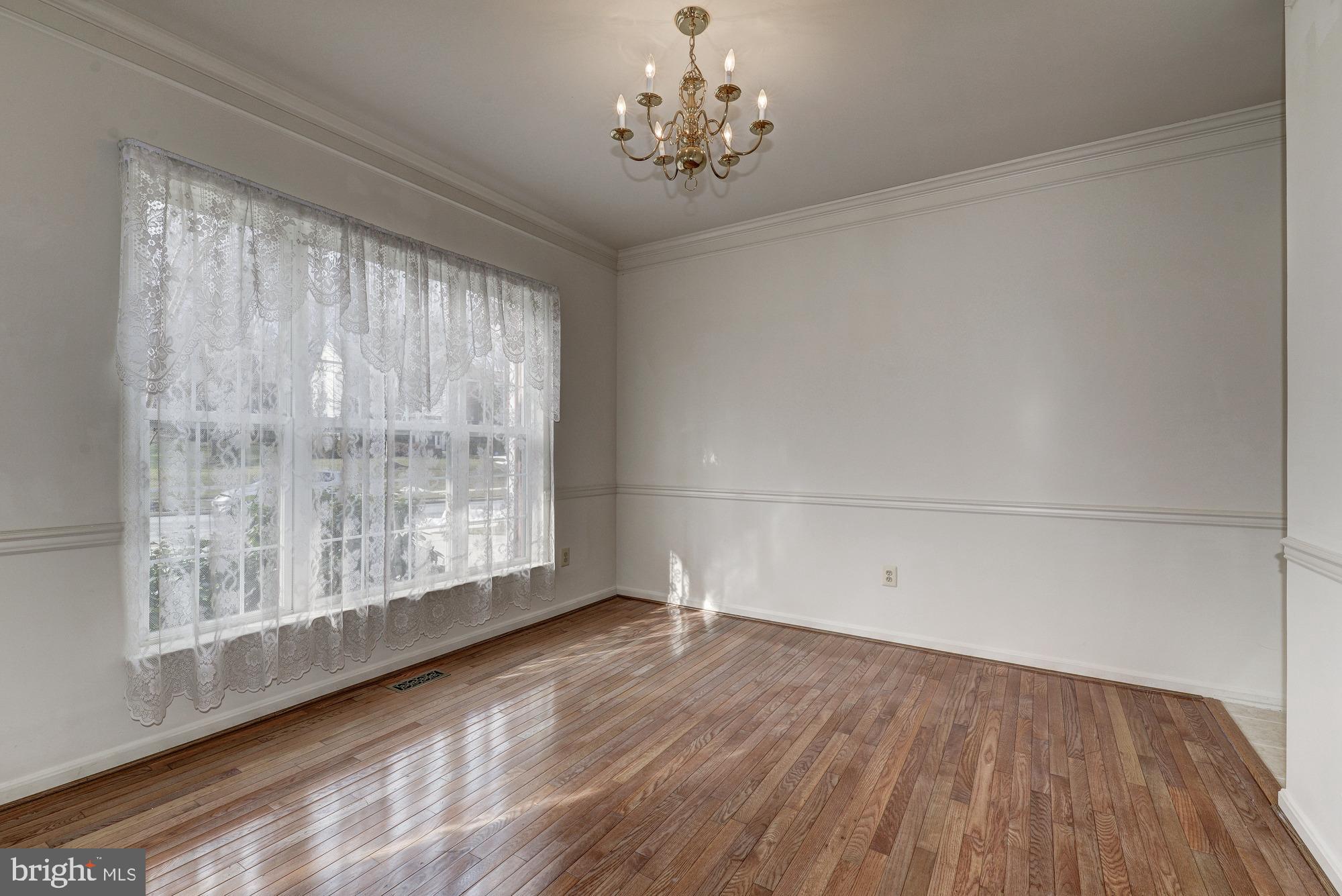 13812 Rockingham Road Germantown, MD 20874 - Photo 6 of 66 Gallery Image 6
