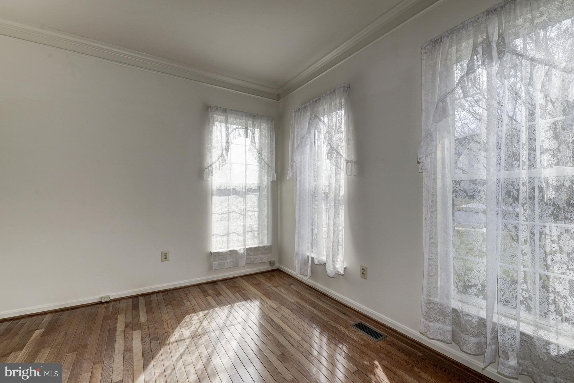 13812 Rockingham Road Germantown, MD 20874 - Photo 7 of 66 Gallery Image 7
