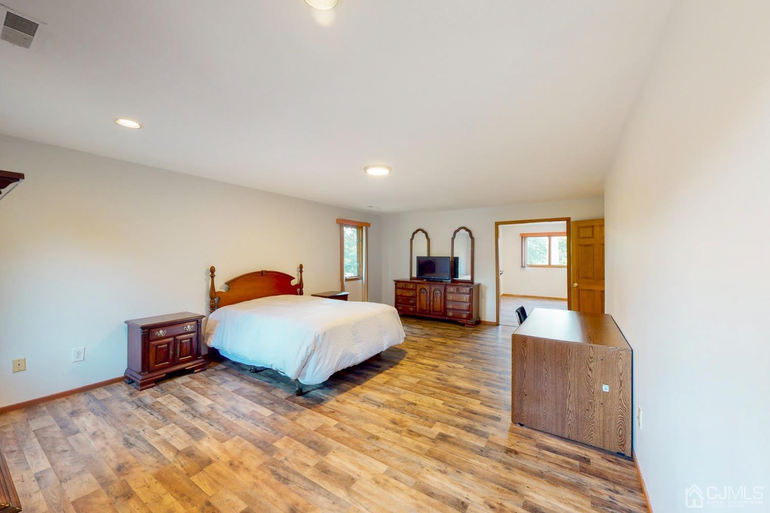 11 Cook Road East Brunswick, NJ 08816 - Photo 20 of 50 Master Bed 1