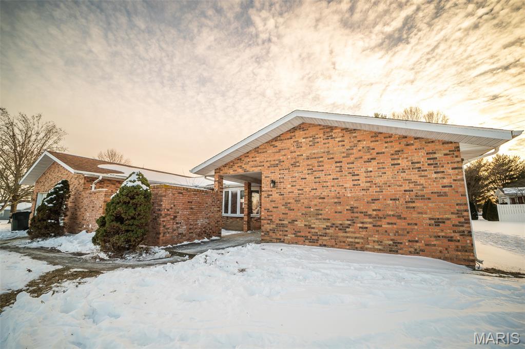 123 Jefferson Drive Waterloo, IL 62298 - Photo 2 of 36