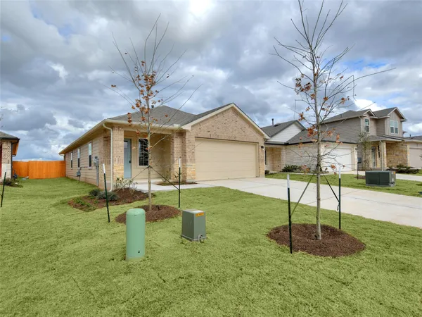 $1,995 | 708 Roaring Fork Lane, Bastrop, TX 78602