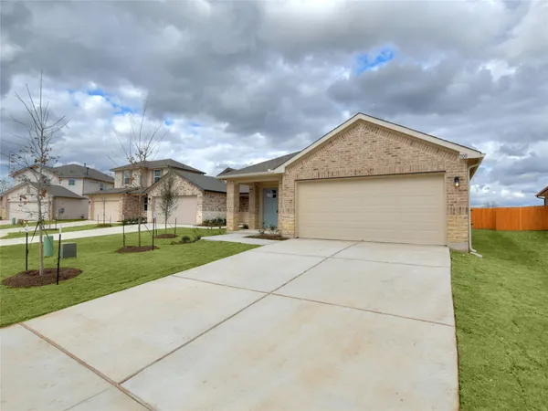 $1,995 | 708 Roaring Fork Lane, Bastrop, TX 78602