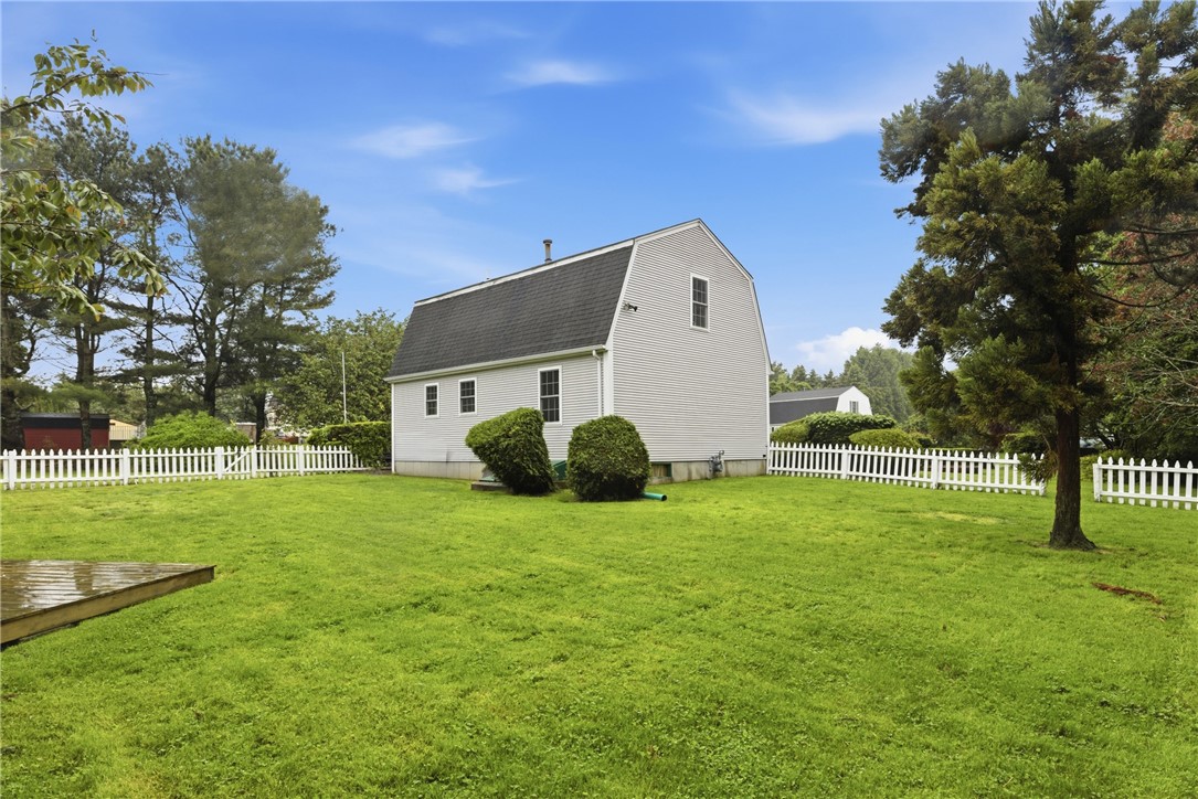 49 Harvest Road Middletown, RI 02842 - Photo 40 of 49
