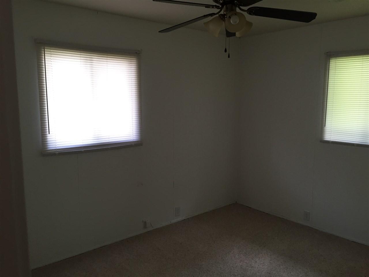 4909 Stratford Road Evansville, IN 47710 - Photo 11 of 21 Gallery Image 11