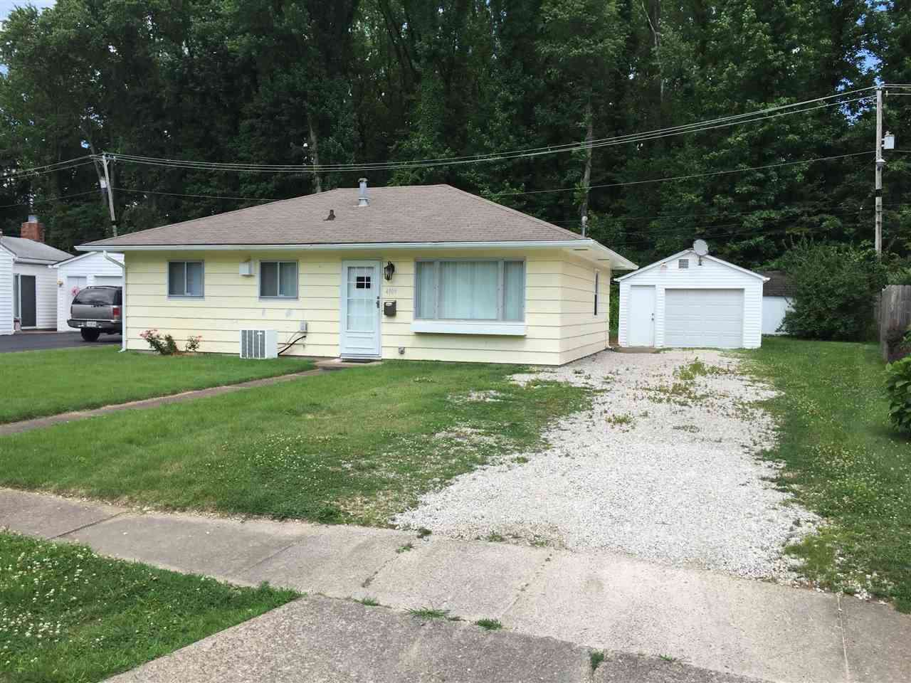 4909 Stratford Road Evansville, IN 47710 - Photo 12 of 21 Gallery Image 12