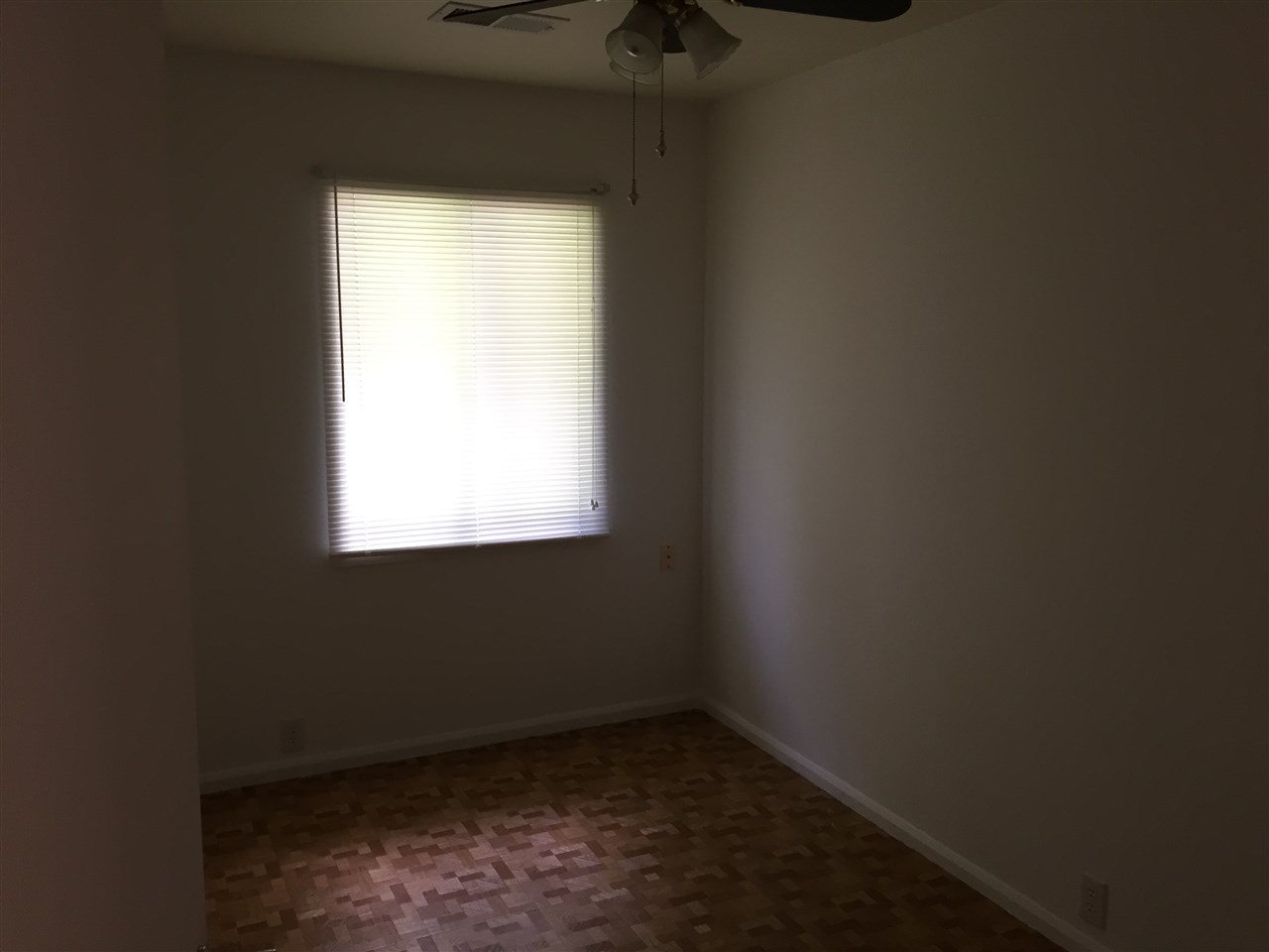 4909 Stratford Road Evansville, IN 47710 - Photo 13 of 21 Gallery Image 13