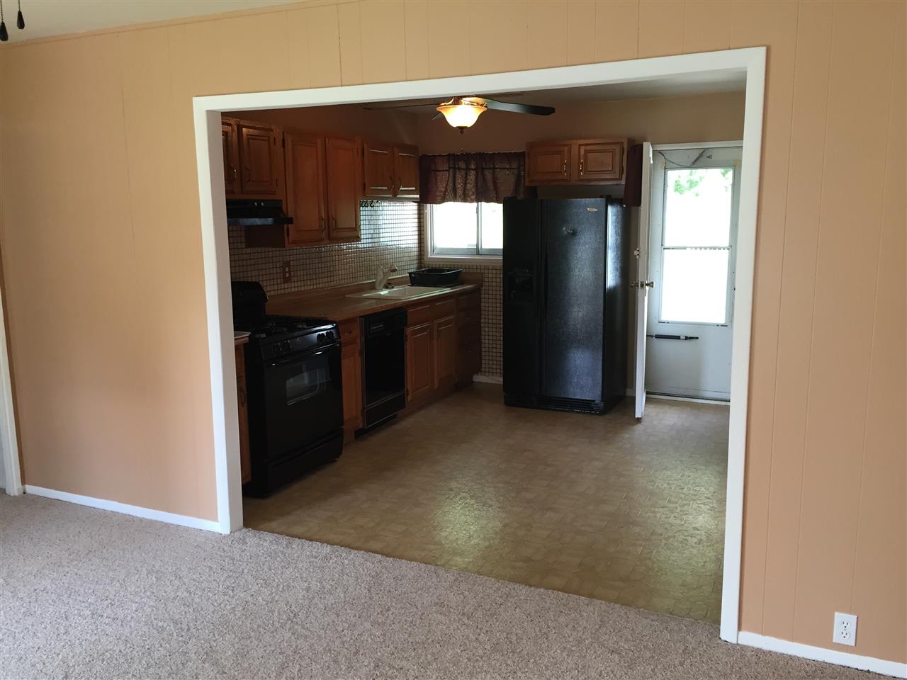 4909 Stratford Road Evansville, IN 47710 - Photo 4 of 21 Gallery Image 4