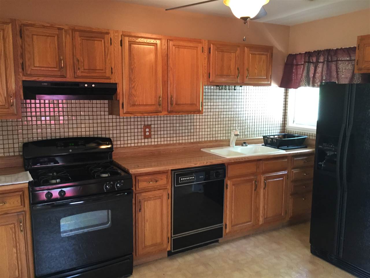 4909 Stratford Road Evansville, IN 47710 - Photo 8 of 21 Gallery Image 8