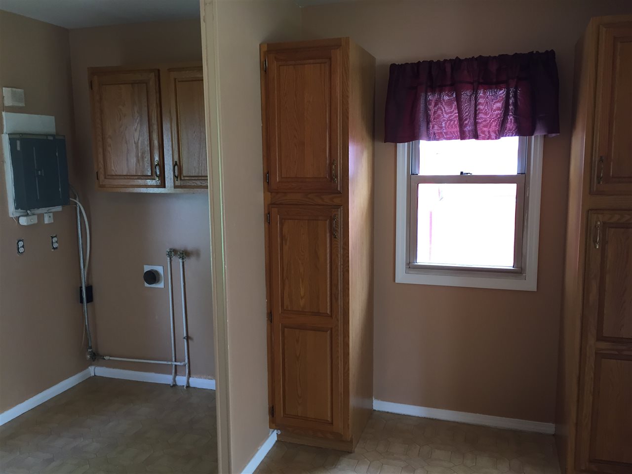 4909 Stratford Road Evansville, IN 47710 - Photo 10 of 21 Gallery Image 10