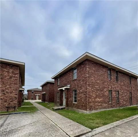 $900 | 909 Linda Lane, Unit D, Laplace, LA 70068