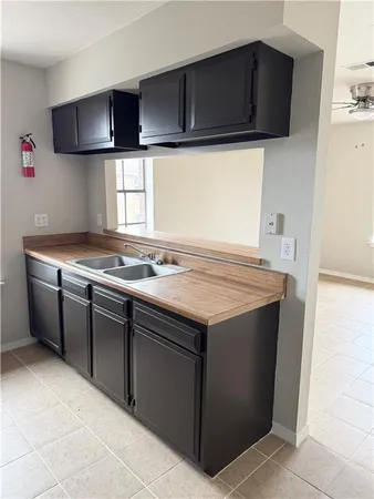 $900 | 909 Linda Lane, Unit D, Laplace, LA 70068