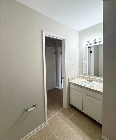 $900 | 909 Linda Lane, Unit D, Laplace, LA 70068