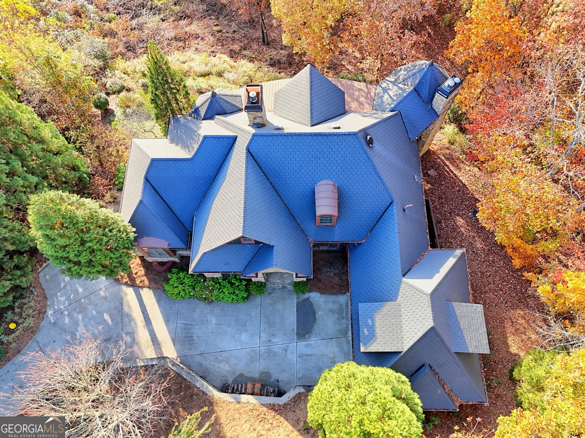 689 Waterfall Drive Clayton, GA 30525 - Photo 101 of 108 a view of a house with a yard and a sitting area