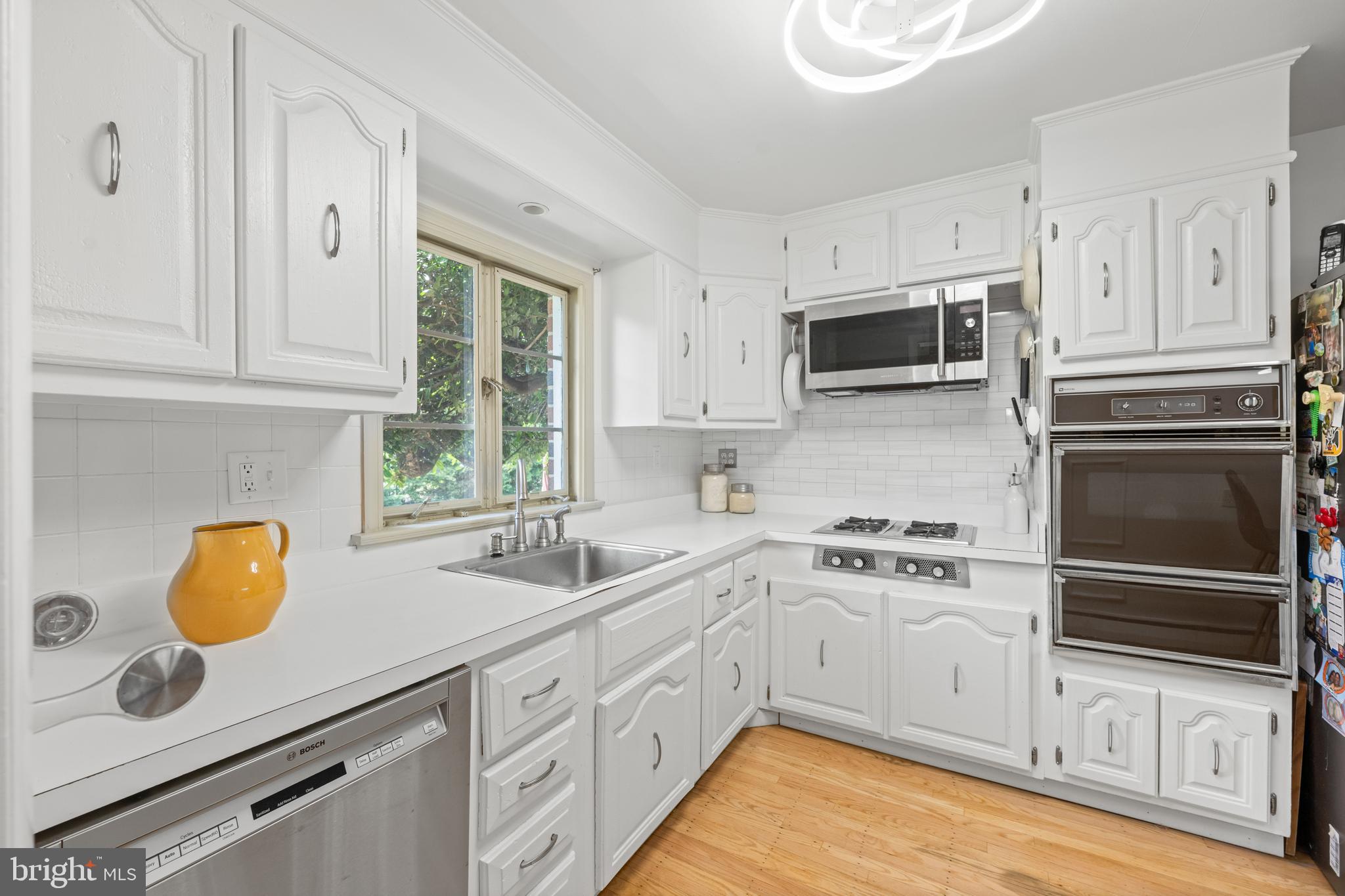 260 Avon Road Springfield, PA 19064 - Photo 9 of 45