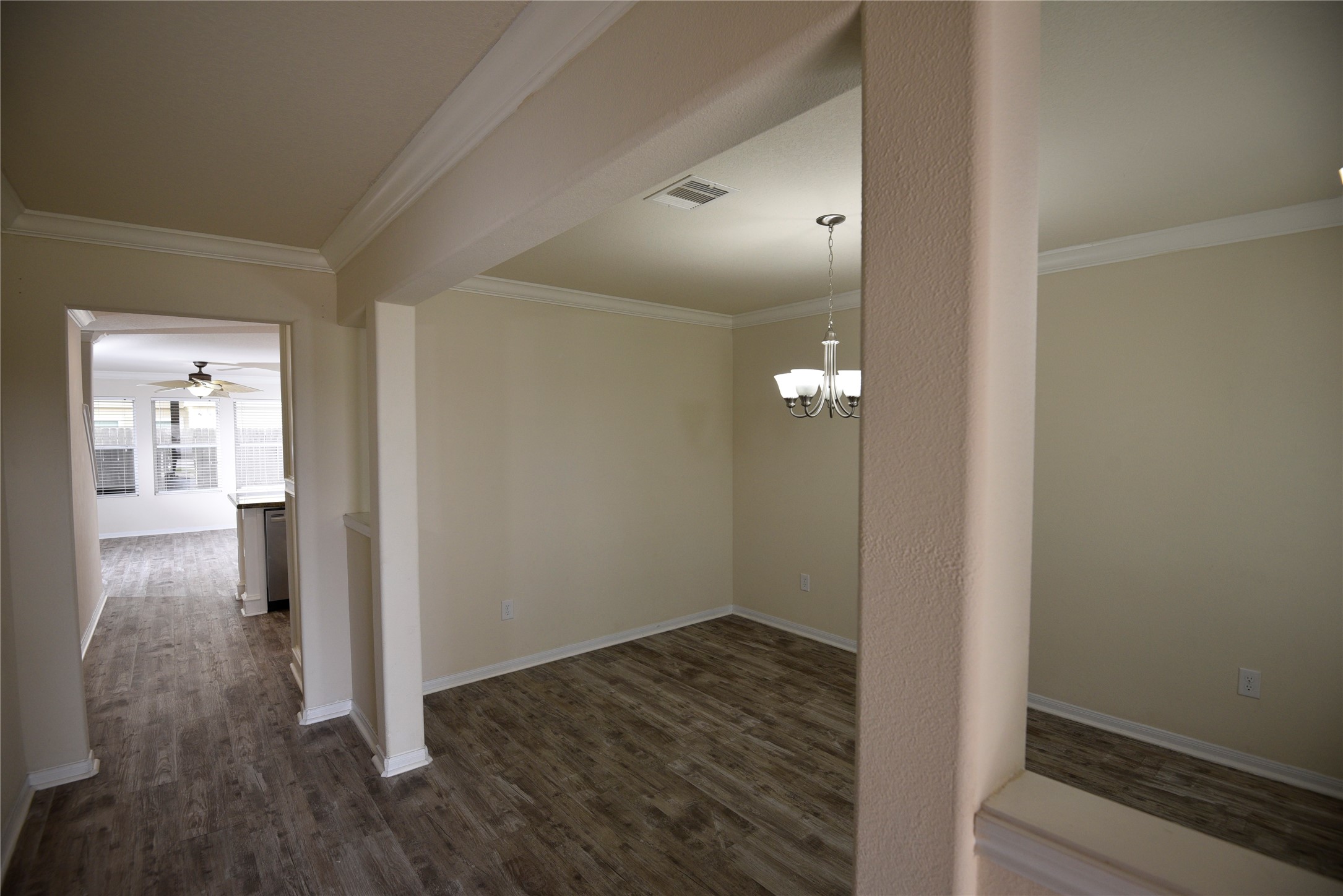 9997 Hyacinth Way Conroe, TX 77385 - Photo 11 of 45