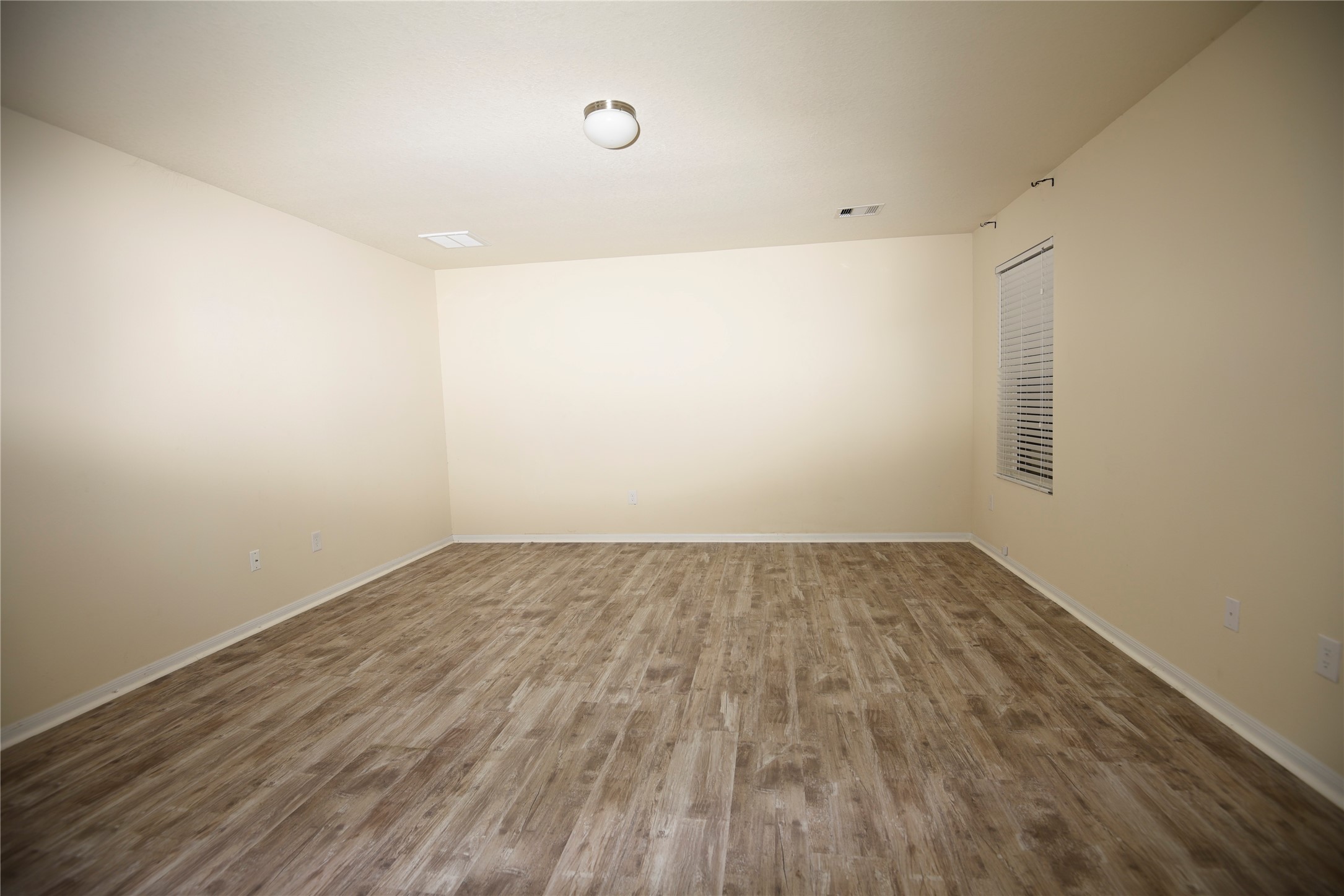 9997 Hyacinth Way Conroe, TX 77385 - Photo 16 of 45