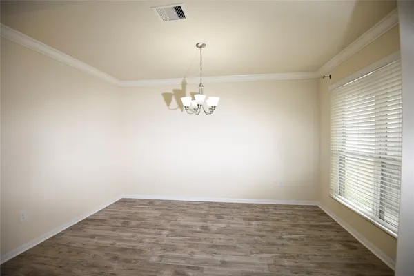 $2,400 | 9997 Hyacinth Way, Conroe, TX 77385