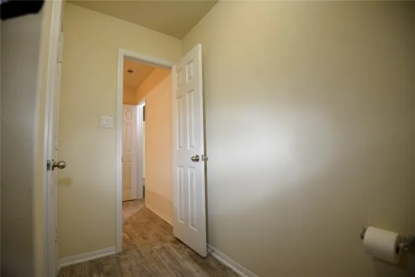 $2,400 | 9997 Hyacinth Way, Conroe, TX 77385