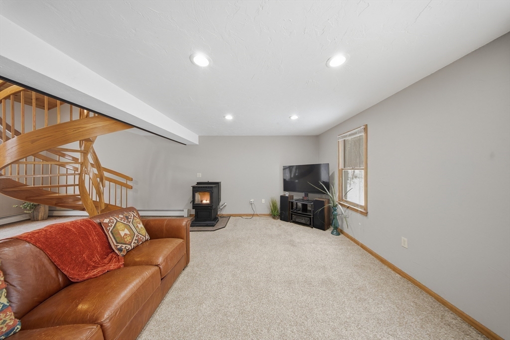 5 South Main Street Northbridge, MA 01534 - Photo 12 of 26