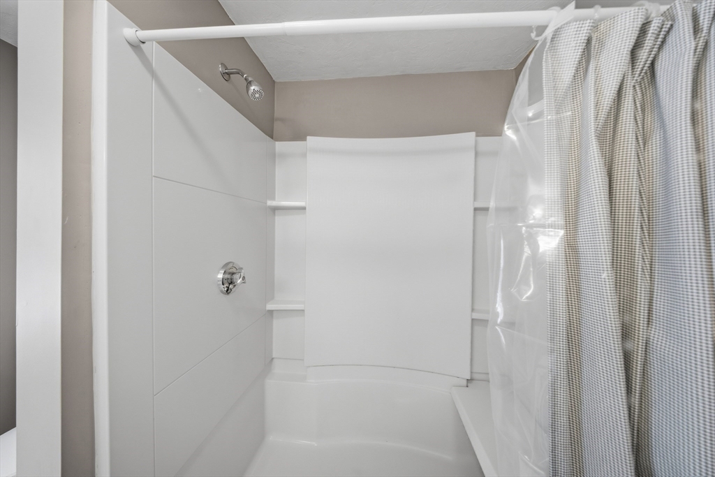 5 South Main Street Northbridge, MA 01534 - Photo 14 of 26