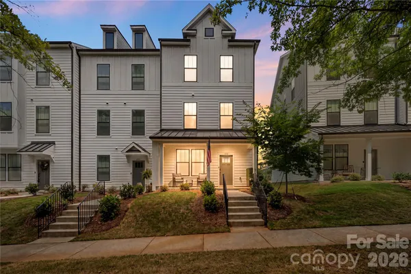 $475,000 | 610 District Court, Fort Mill, SC 29708