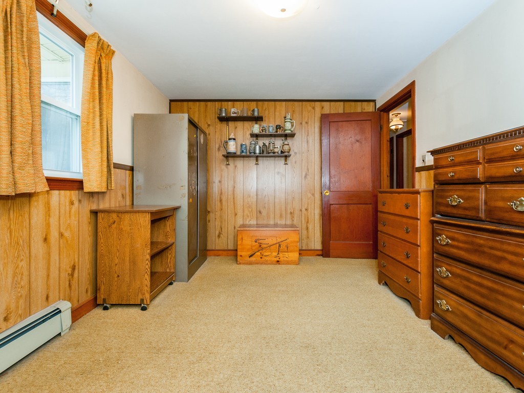42 Mountain Road Waltham, MA 02451 - Photo 11 of 20