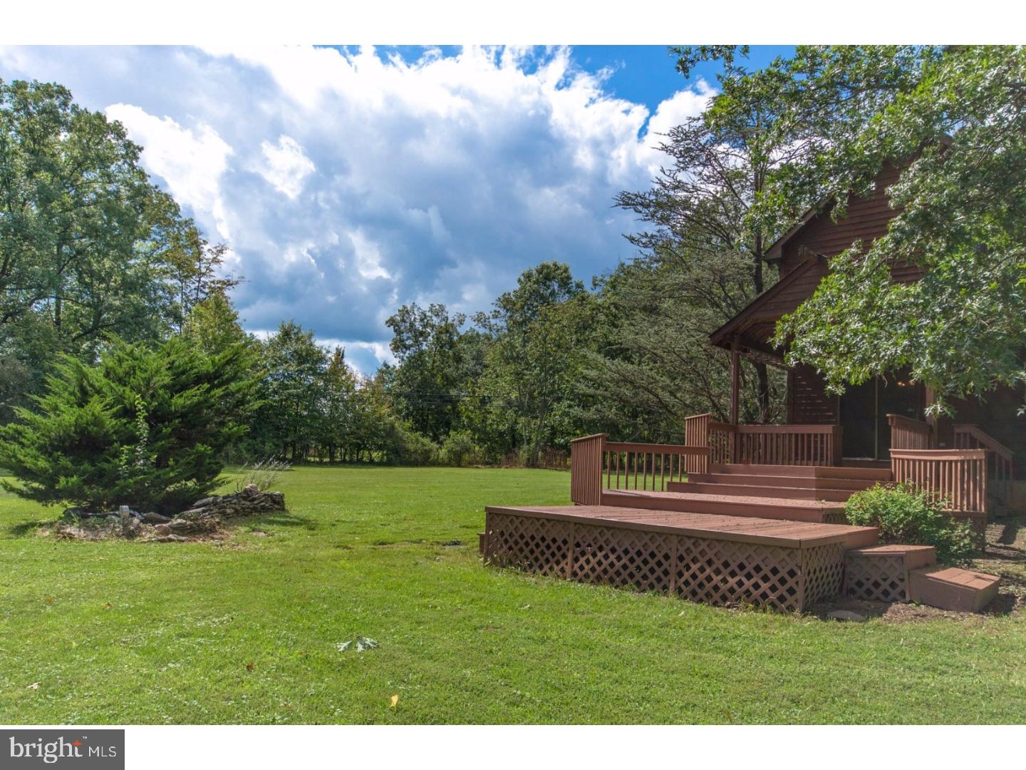 946 Apple Road Quakertown, PA 18951 - Photo 19 of 24 Gallery Image 19