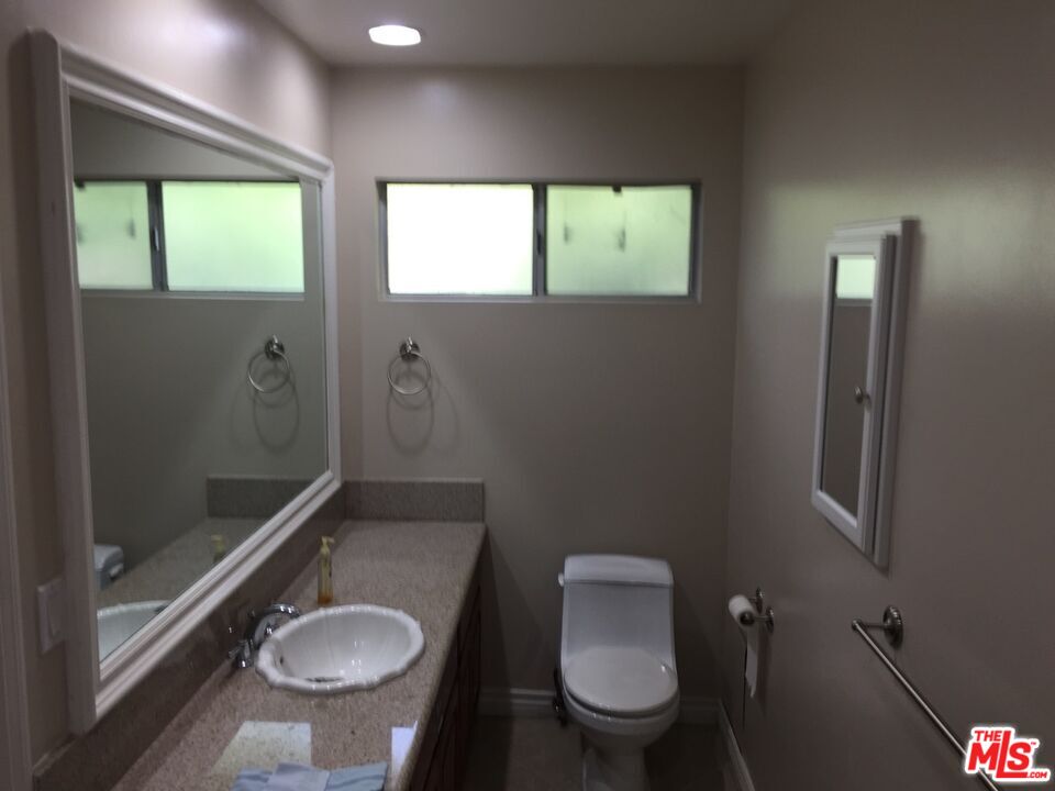 1408 Valley View Road, Unit 2 Glendale, CA 91202 - Photo 9 of 22