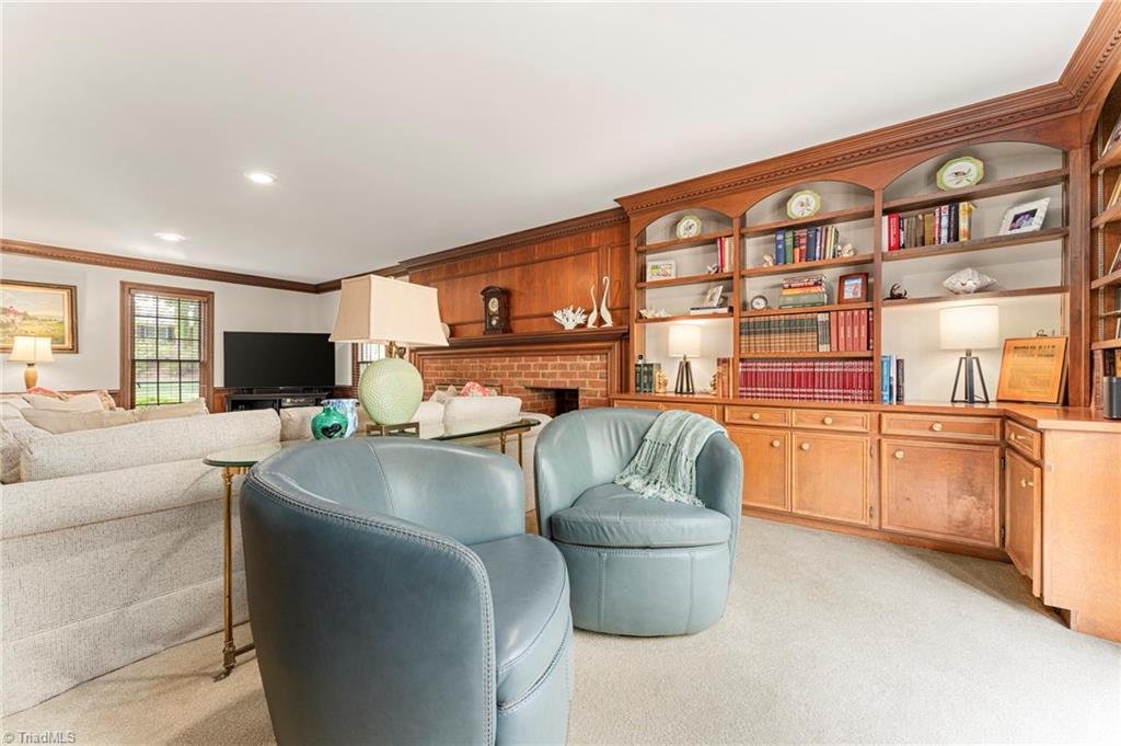 5001 Edinborough Road Greensboro, NC 27406 - Photo 11 of 47