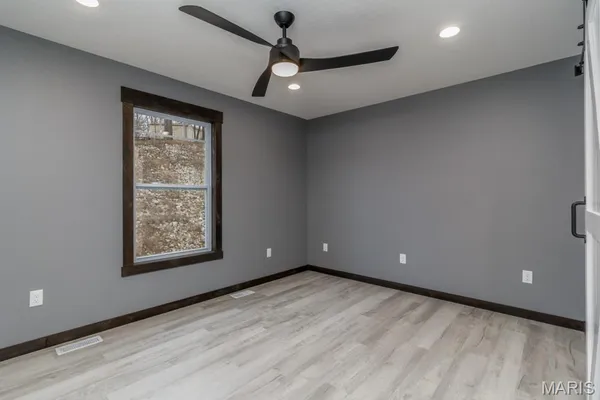 $299,900 | 20977 Halifax Drive, St. Robert, MO 65584