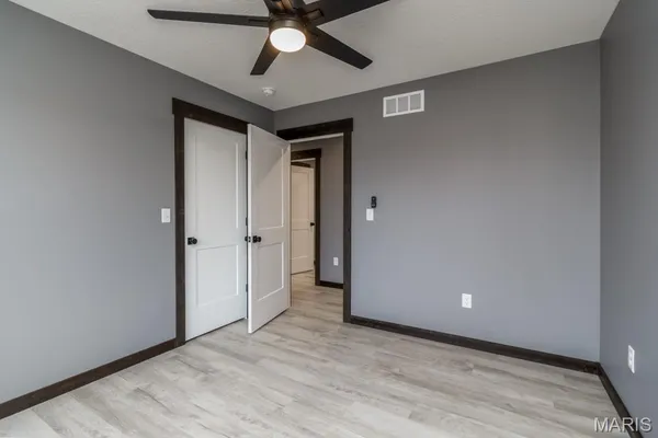 $299,900 | 20977 Halifax Drive, St. Robert, MO 65584