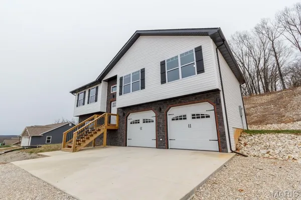 $299,900 | 20977 Halifax Drive, St. Robert, MO 65584