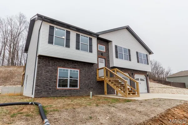 $299,900 | 20977 Halifax Drive, St. Robert, MO 65584
